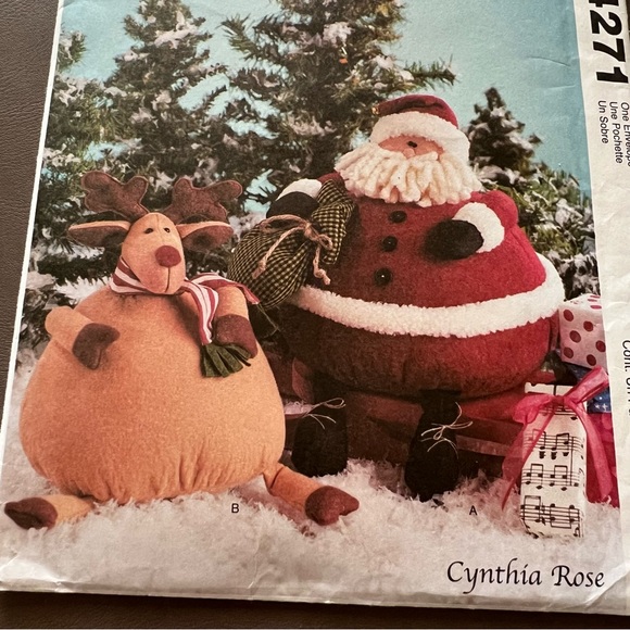 McCall's Sewing Craft Pattern 4271 Cynthia Rose Plush Santa Claus Reindeer Felt - Picture 4 of 5